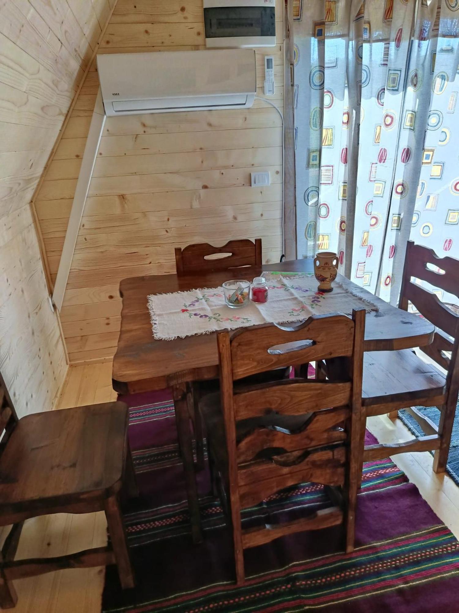 Prenociste Lelic